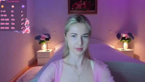 julieblazex online show from June 25, 9:38 pm
