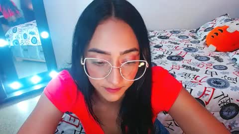 Snapshot of julieta_art1 chatting on September 26, 10:51 pm julieta art1 online show from September 26, 10:51 pm