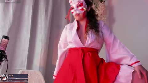 Snapshot of julieta_cooper20 chatting on March 7, 4:24 am Juli online show from March 7, 4:24 am