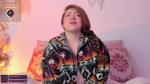 Snapshot of julieta_cooper20 chatting on October 7, 3:55 am Juli online show from October 7, 3:55 am