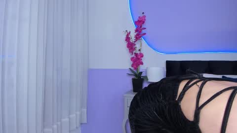 Julieta  online show from March 6, 1:46 pm