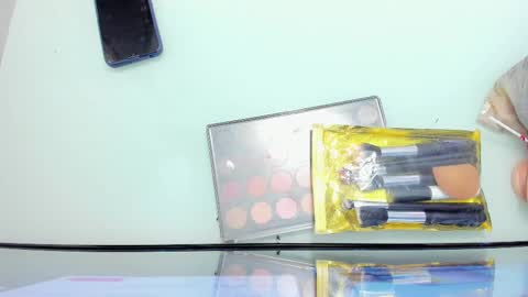 julietakane online show from February 23, 12:47 am