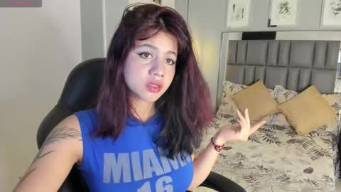 Julieth  online show from January 18, 11:39 am