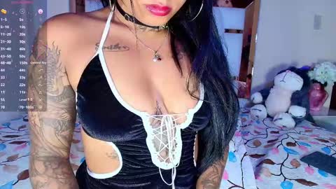 Snapshot of julieth_rossi chatting on March 5, 5:50 am julieth rossi online show from March 5, 5:50 am