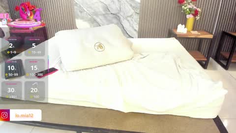 Julietha online show from April 8, 4:03 am