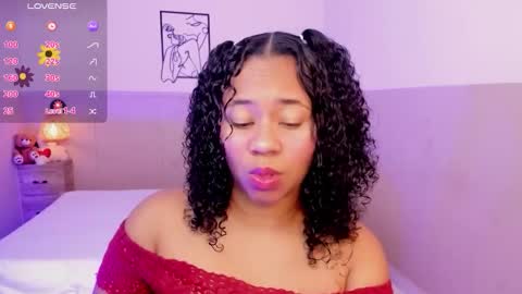 Julieth Julie online show from October 28, 12:00 pm