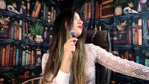 Julietta Jackson online show from March 27, 9:15 pm