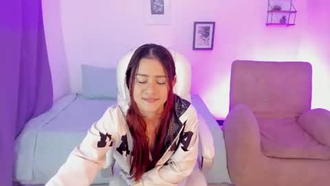 Julietta Cooper  online show from July 12, 3:18 am