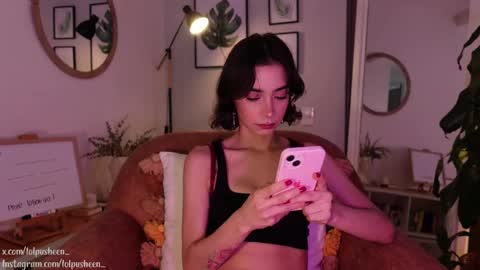 Juliette Dee online show from January 17, 9:06 pm