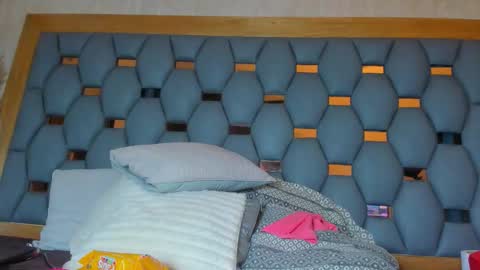 juliette_pretty_ online show from March 27, 7:14 pm