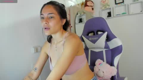 juliette online show from July 28, 7:39 pm