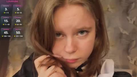 Julie online show from October 6, 6:12 pm