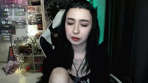 Baroness Von Cringe online show from December 2, 5:04 pm