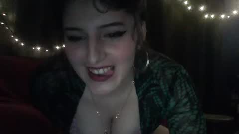 junipeax online show from July 29, 7:47 pm
