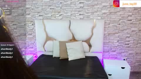 JUNO online show from November 1, 12:09 pm