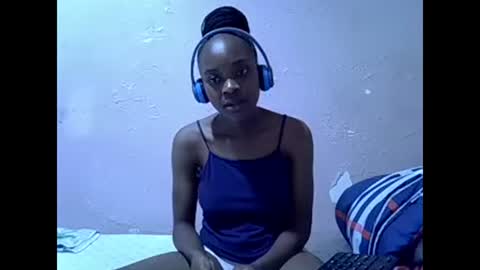 Snapshot of just_nuru chatting on March 8, 7:51 pm just_nuru online show from March 8, 7:51 pm