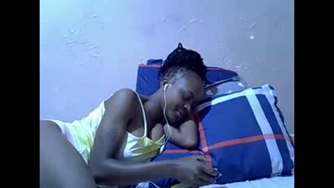 Snapshot of just_nuru chatting on February 18, 11:08 pm just_nuru online show from February 18, 11:08 pm