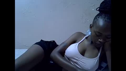 Snapshot of just_nuru chatting on February 13, 9:41 am just_nuru online show from February 13, 9:41 am