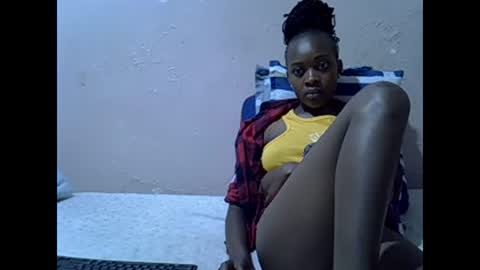 Snapshot of just_nuru chatting on February 16, 7:05 pm just_nuru online show from February 16, 7:05 pm