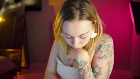 Alexa online show from February 9, 3:23 pm