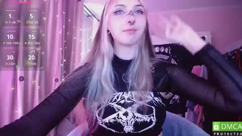justmeowgirl online show from July 4, 5:36 am