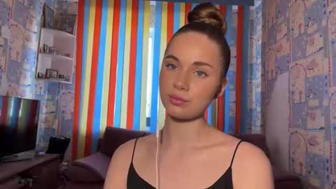 Melissa online show from June 20, 9:35 am