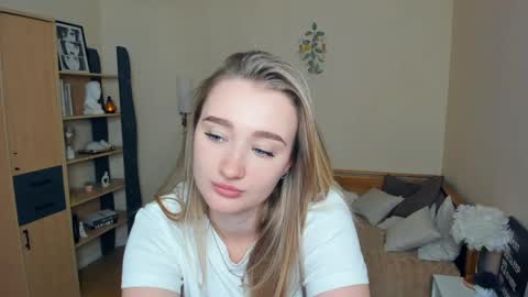 Alice online show from April 19, 8:14 am