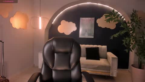 Kaia Ferreira online show from March 7, 12:01 pm