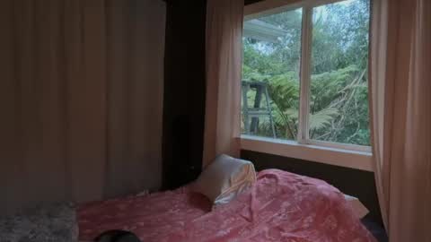 Kailee Smile online show from April 18, 4:37 am