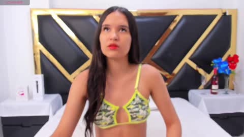 kelly online show from September 28, 11:37 am