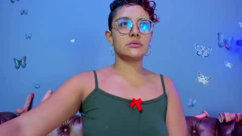 kaira_mosse_ online show from June 5, 11:49 am