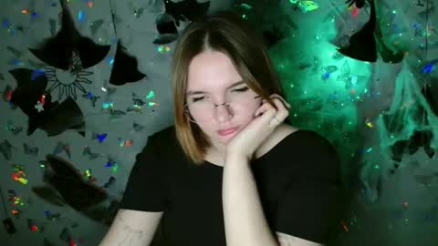 Snapshot of kaitlin_kk chatting on October 10, 6:46 pm Kaitlin online show from October 10, 6:46 pm