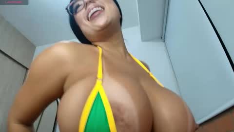 Zoe online show from May 16, 2:36 am