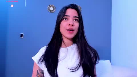 Kamila Betancourt online show from July 4, 12:45 pm