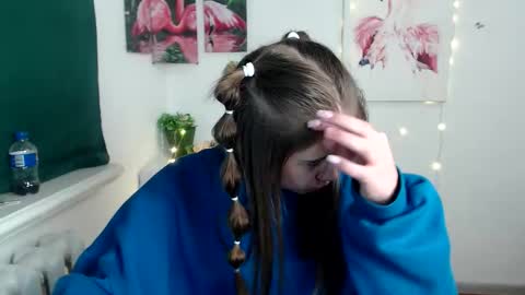 kamilla_love_ online show from October 30, 5:47 pm
