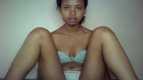 kamillah69 online show from February 9, 8:05 am