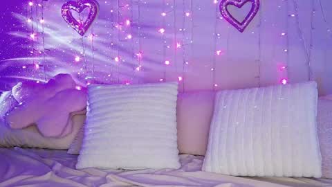 kamrynmarie69 online show from April 1, 11:46 pm