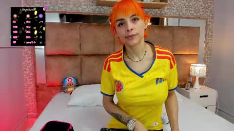 hello  Im Danni online show from July 3, 12:11 pm