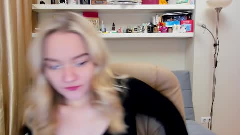 Snapshot of kara_smith_ chatting on February 16, 9:16 pm Kara. Off from 15th till 24th of December online show from February 16, 9:16 pm