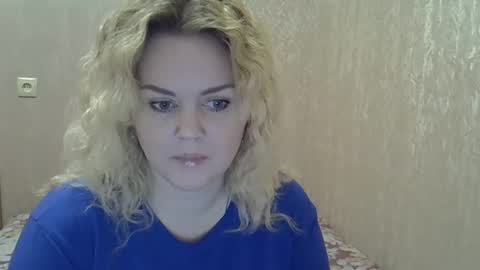 Snapshot of karennelsonx chatting on March 1, 4:22 pm karennelsonx online show from March 1, 4:22 pm
