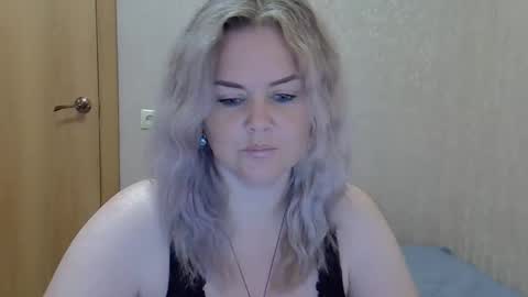 Snapshot of karennelsonx chatting on September 11, 1:55 pm karennelsonx online show from September 11, 1:55 pm