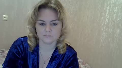 Snapshot of karennelsonx chatting on December 19, 7:18 pm karennelsonx online show from December 19, 7:18 pm