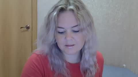 Snapshot of karennelsonx chatting on September 10, 1:44 pm karennelsonx online show from September 10, 1:44 pm