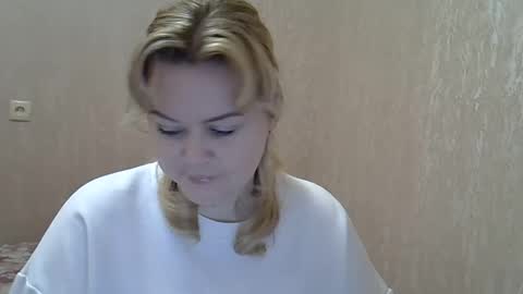 Snapshot of karennelsonx chatting on February 2, 4:11 pm karennelsonx online show from February 2, 4:11 pm
