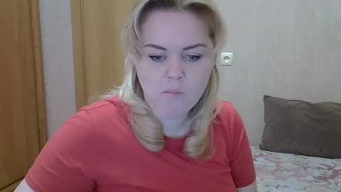 Snapshot of karennelsonx chatting on March 11, 11:23 am karennelsonx online show from March 11, 11:23 am