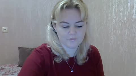 Snapshot of karennelsonx chatting on January 22, 3:29 pm karennelsonx online show from January 22, 3:29 pm
