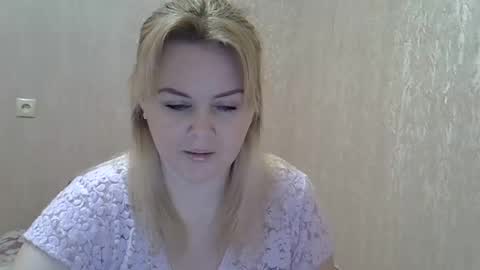 Snapshot of karennelsonx chatting on January 19, 5:39 pm karennelsonx online show from January 19, 5:39 pm