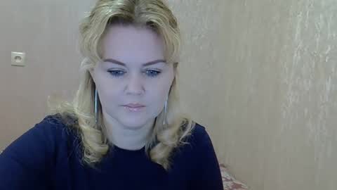 Snapshot of karennelsonx chatting on February 23, 11:47 am karennelsonx online show from February 23, 11:47 am