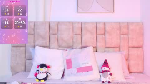 kariina_wong online show from December 16, 7:42 pm