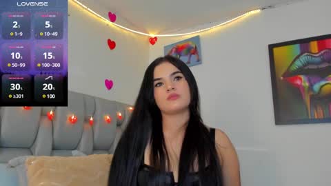Snapshot of karin_grey69 chatting on February 27, 1:27 am Karin online show from February 27, 1:27 am